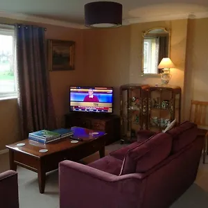 https://spacious-stylish-flat.hotels-newcastle-upon-tyne.com