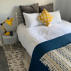 https://the-hideaway-calm-cozy-dog-friendly-retreat.tophotelsbath.com